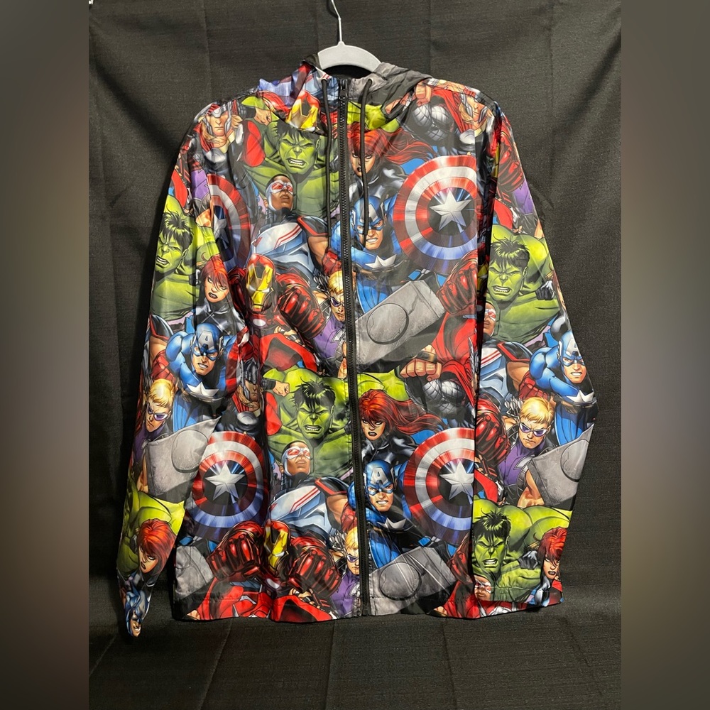NWT Marvel Avengers Men’s Lightweight Windbreaker Jacket - Size Medium